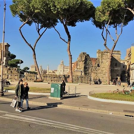 Casa Vacanze Colosseum By Alice Róma Kültér fotó